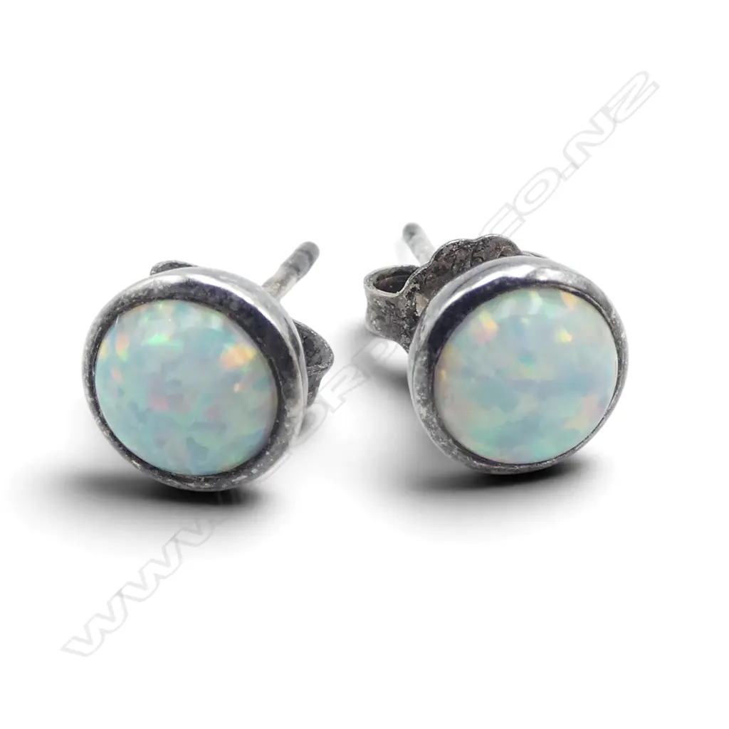 Pr STG SILVER & OPAL STUDS Image 1++