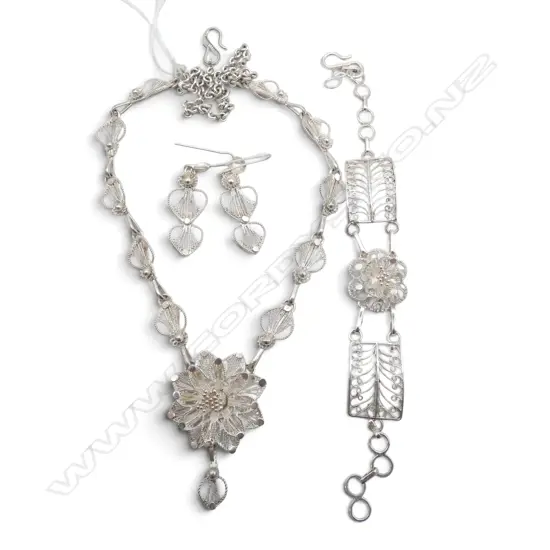 SILVER FILIGREE NECKLACE, BRACELET & PR EARRINGS 32gms