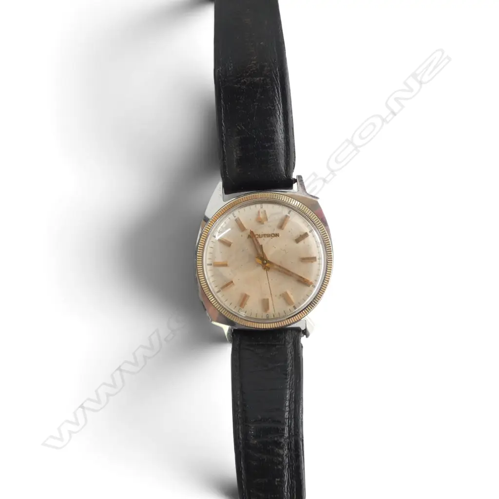 VINTAGE 1964 BULOVA ACCUTRON GENT'S WRISTWATCH stamped 'M4' date mark, cleaned & serviced - working Image 1++