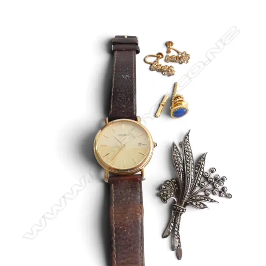 5 PCES; SEIKO WRIST WATCH, STG SILVER PEPPERETTE, BROOCH, PR EARRINGS, OPAL TRIPLET PIN