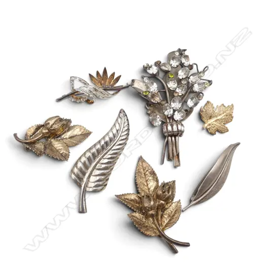 COLLECTION OF 7 S/SILVER FASHION  BROOCHES TOTAL WIEGHT 68GMS 