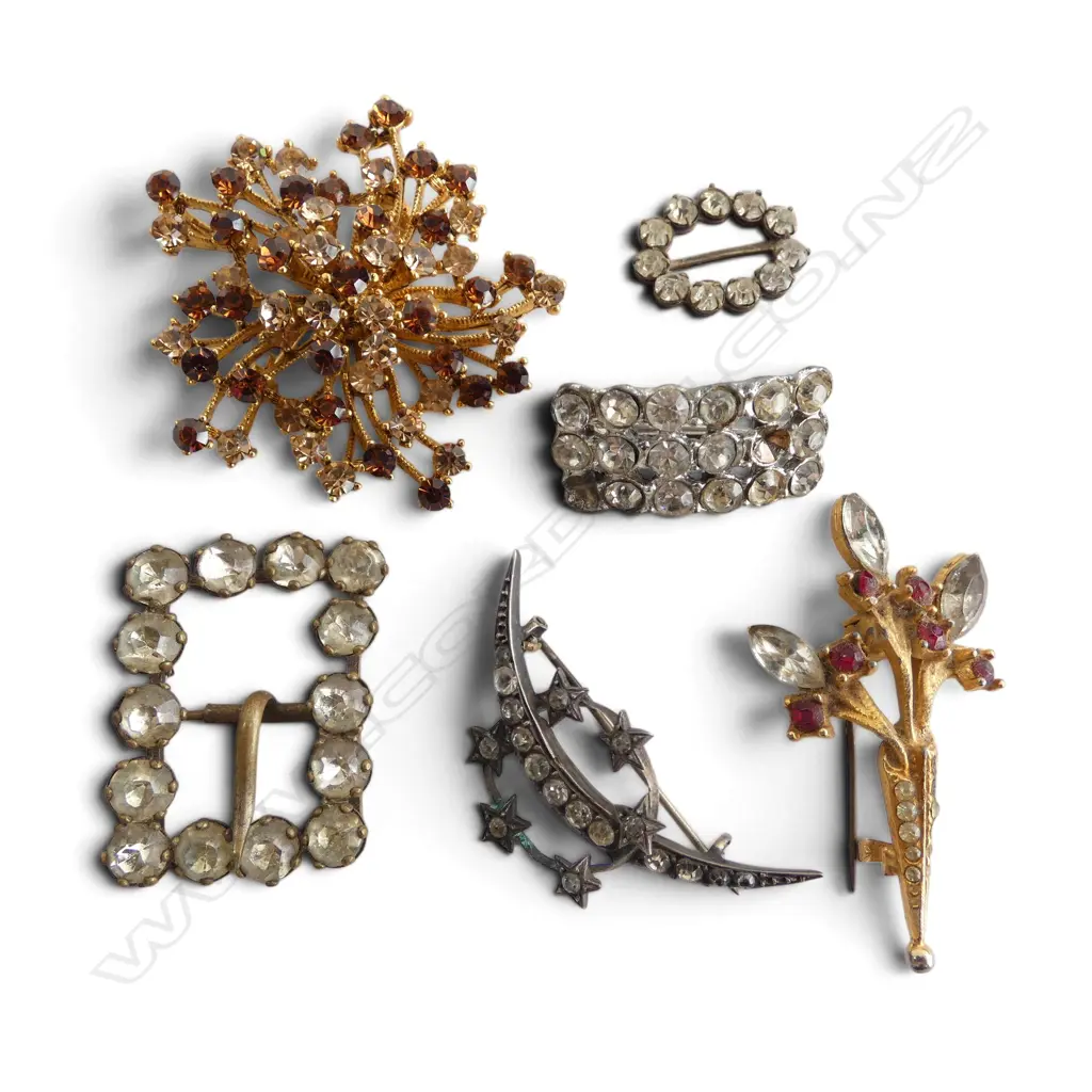 6 VINTAGE GEM SET BROOCHES Image 1++