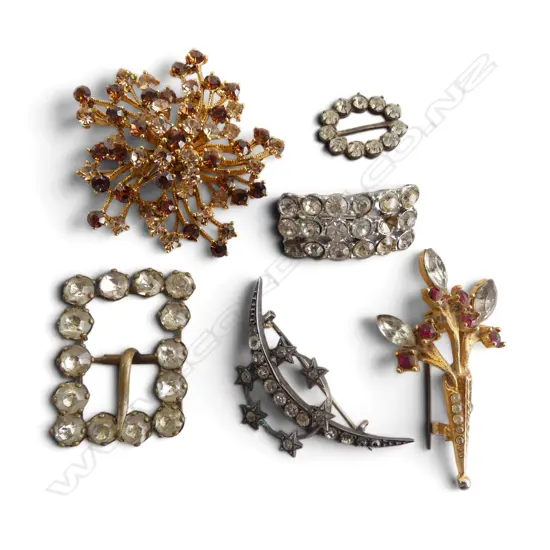 6 VINTAGE GEM SET BROOCHES