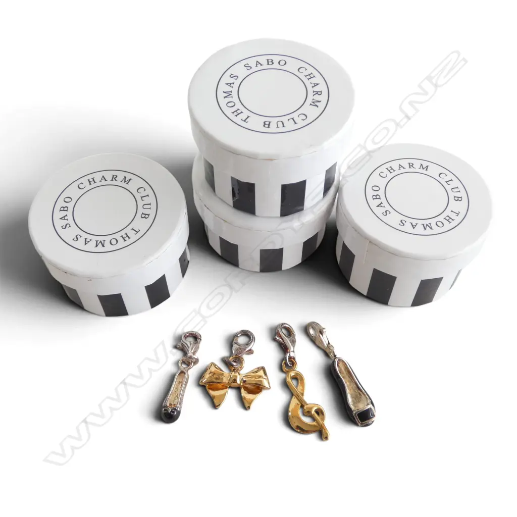 4 SILVER THOMAS SABO CHARMS Image 1++