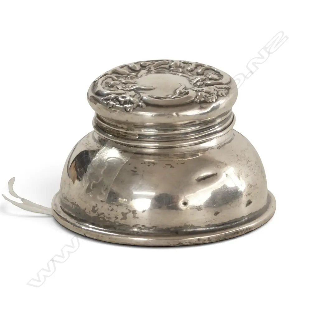 Birmingham 1905 Silver inkwell glass lined. Embossed screw lid. Dia.50mm Image 1++