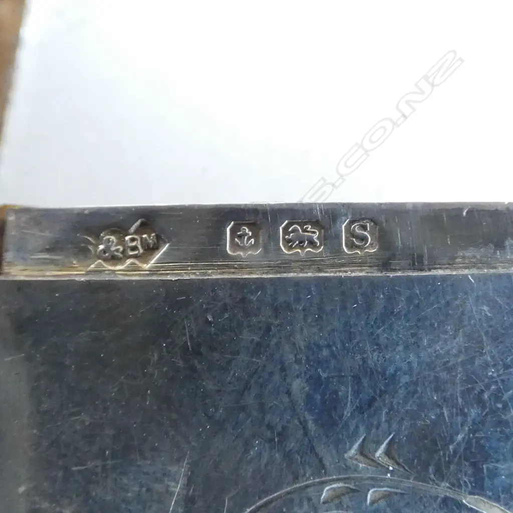 Birmingham 1917 plain SILVER VESTA CASE. 32.5gms Image 1++