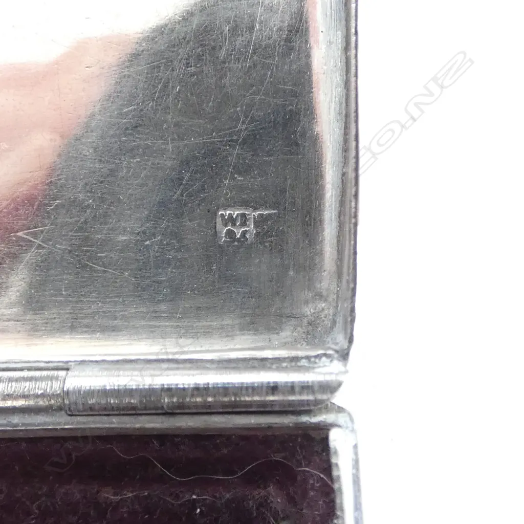 CONTINENTAL 840 SILVER BOX, VELVET LINED W.140mm 177gms Image 1++
