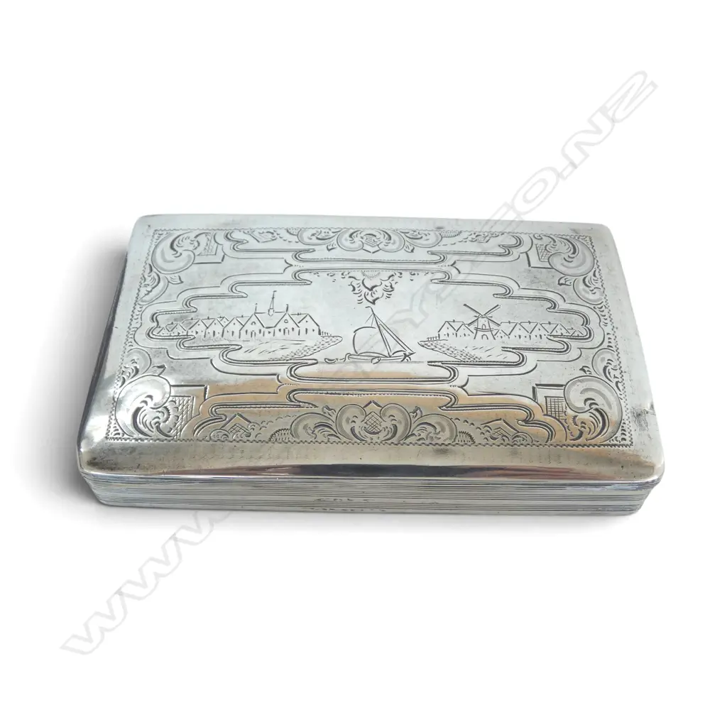 CONTINENTAL 840 SILVER BOX, VELVET LINED W.140mm 177gms Image 1++