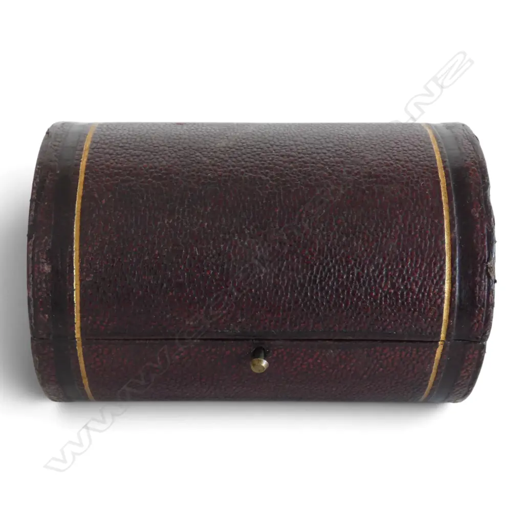 PR leather BOXED FERN ENGRAVED SILVER NAPKIN RINGS London 1874. 52.6gms Image 1++