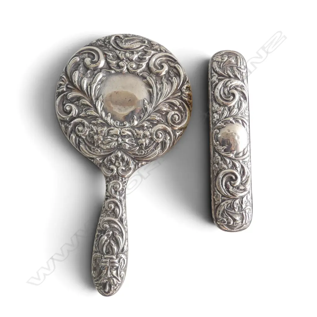 STG SILVER HAND MIRROR & CLOTHES BRUSH, BIRM 1964, SOME DENTS, L.235MM L.155MM Image 1++