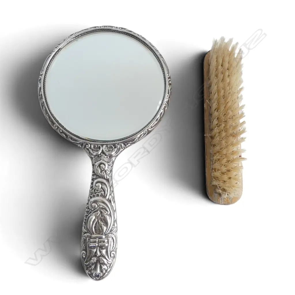 STG SILVER HAND MIRROR & CLOTHES BRUSH, BIRM 1964, SOME DENTS, L.235MM L.155MM Image 1++