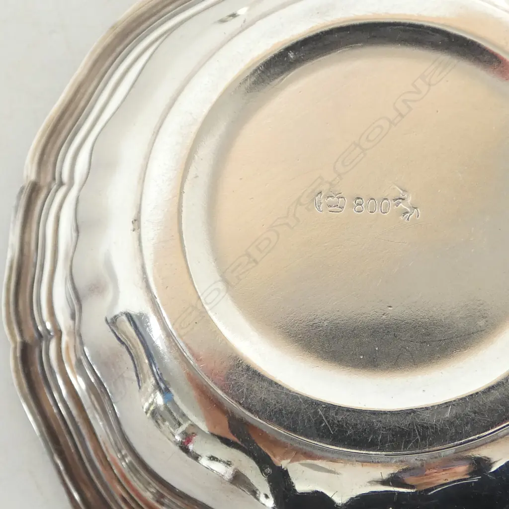 2 840 SILVER CUPS + 800 SILVER BOWL 73gms Image 1++