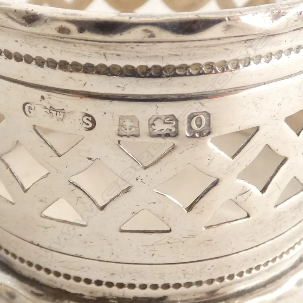 S/SILVER NAPKIN RING & PR S/SILVER TONGS TOTAL WEIGHT 37.4GMS Image 1++