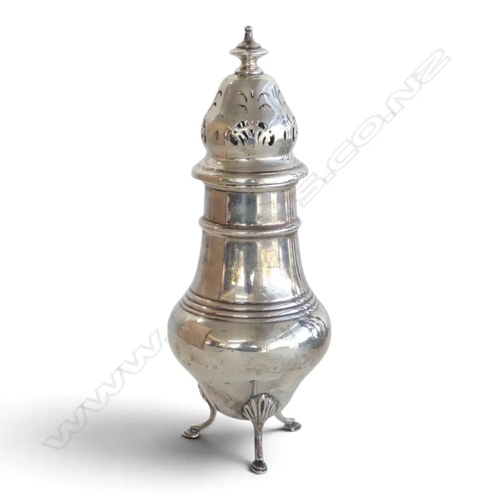 Birmingham 1910 silver sugar castor w tripod base. Silver weight 201gms Image 1++