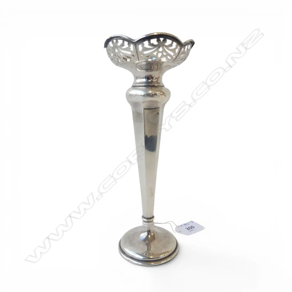 BIRMINGHAM 1913 SILVER TRUMPET VASE pedestal base pierced rim. H.213mm.  faults to base. 93gms silver weight. Image 1++