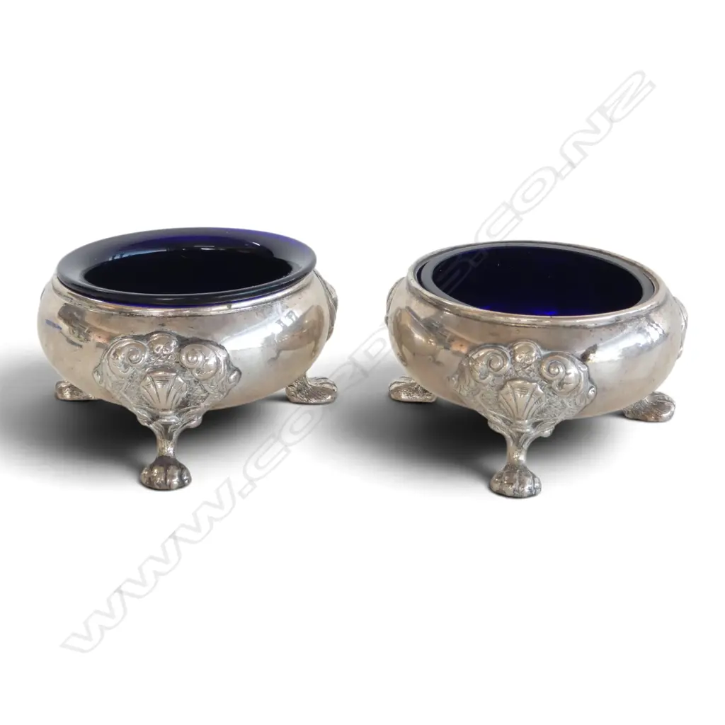 PR London 1814 George III silver tripod salts w blue glass liners. Silver weight 234gms. Image 1++