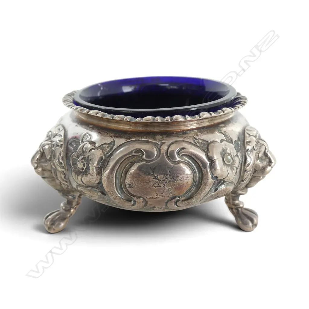 S/SILVER SALT BLUE GLASS LINER SILVER WEIGHT136.5GMS Image 1++
