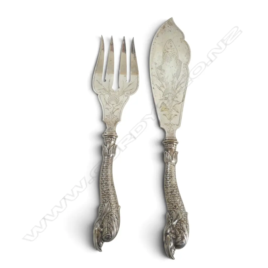 PR 800 SILVER ITALIAN FISH SERVERS TOTAL WEIGHT 271.6GMS Image 1++