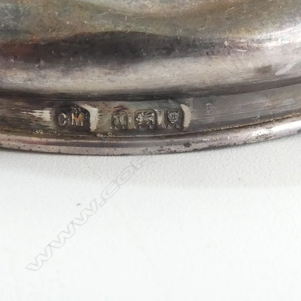 3 STG SILVER NAPKIN RINGS + CONTAINER LID, 70gms Image 1++