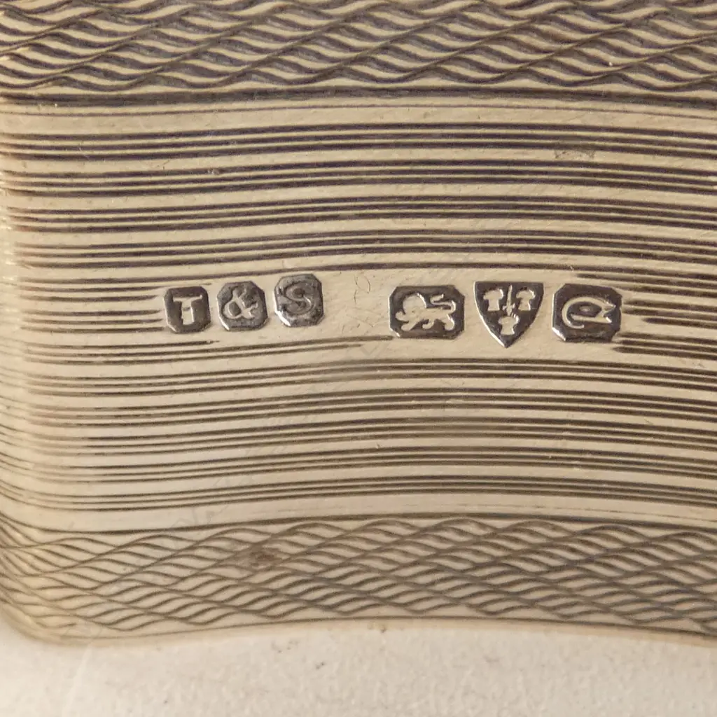 3 PCES STG SILVER; 2 NAPKIN RINGS + BABY SPOON & PUSHER, BOXED 69gms Image 1++
