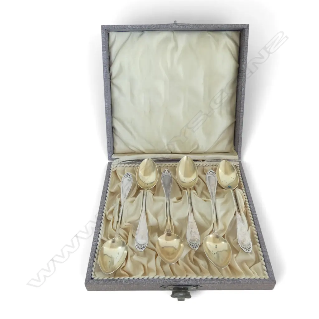 6 800 SILVER TEA SPOONS, 73gms, CASED Image 1++