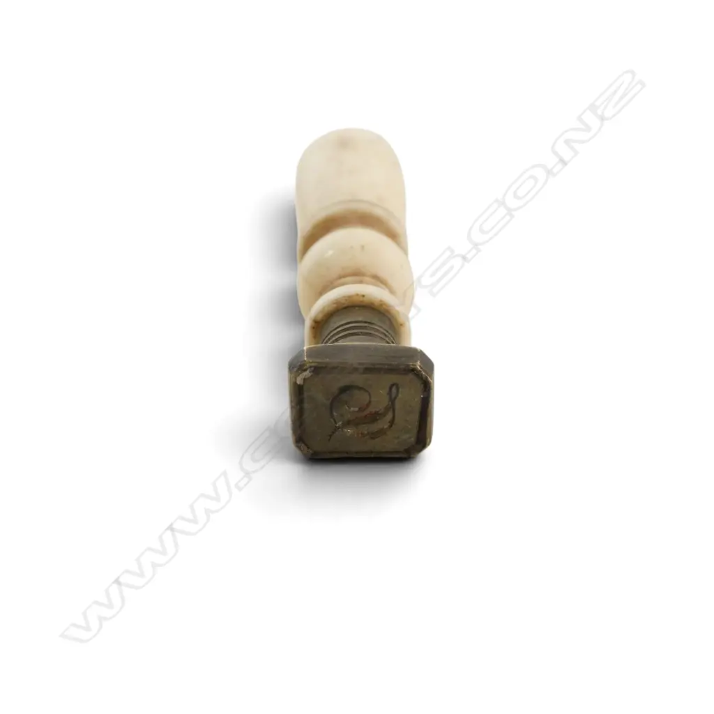 ANTIQUE BONE WAX SEAL STAMP, L.48mm Image 1++