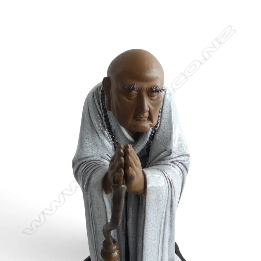 ORIENTAL PRAYING FIGURE ON STAND H.290mm Image 1++