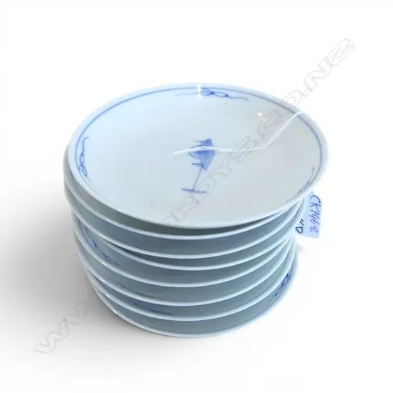 8 SMALL JAPANESE B/W PORCELAIN DISHES crane design Dia.110mm