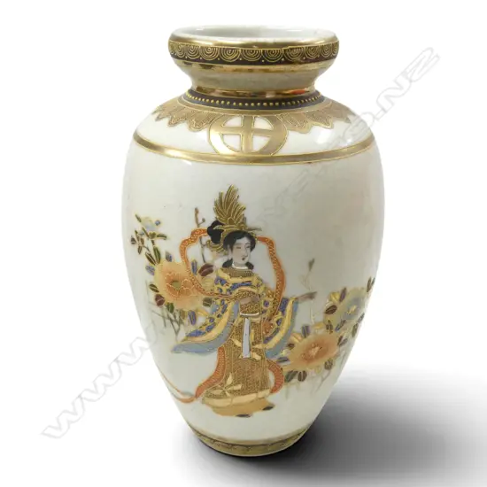 LATE 20thC JAPANESE SATSUMA VASE H.230mm