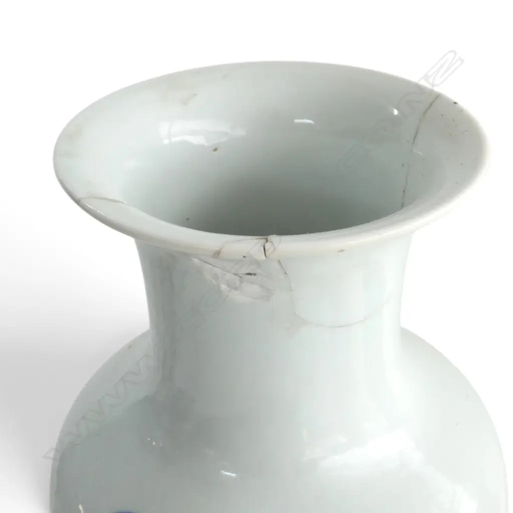 4 ORIENTAL VASES; B/W RIM AF H.410mm, YELLOW w. DRILLED BASE Image 1++