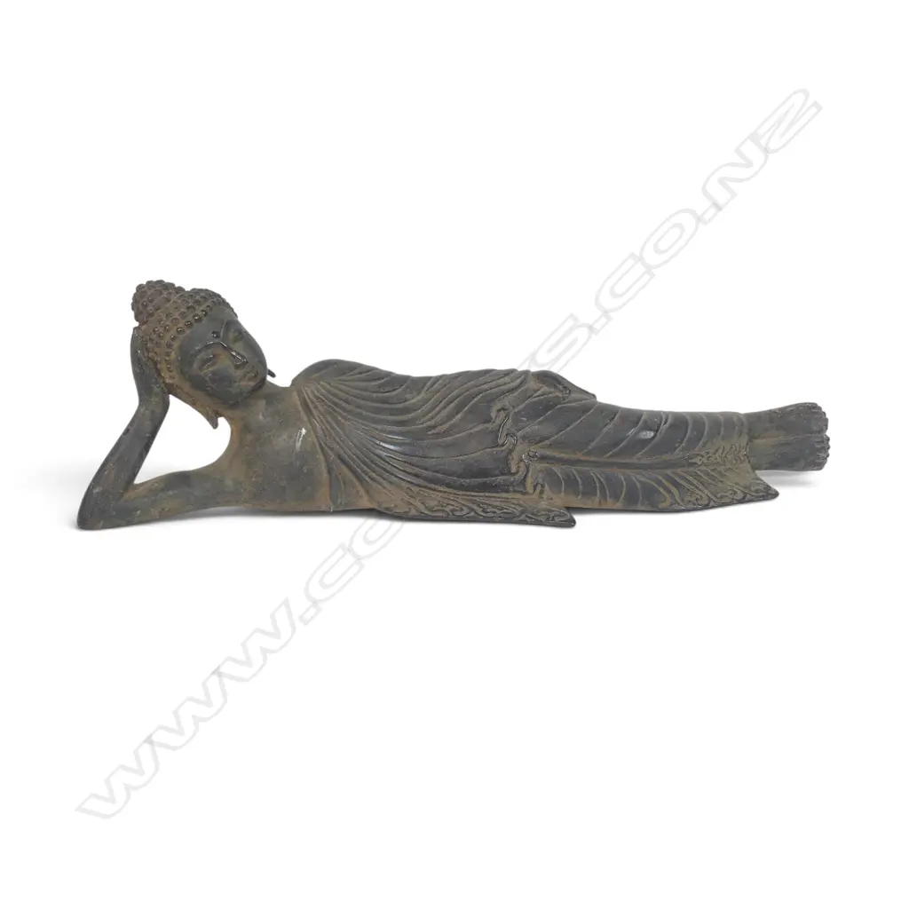 SOUTHEAST ASIAN CAST BRONZED RECLINING BUDDHA (FINAL MOMENTS BEFORE ENTERING NIRVANA). L.350M X 100MM Image 1++