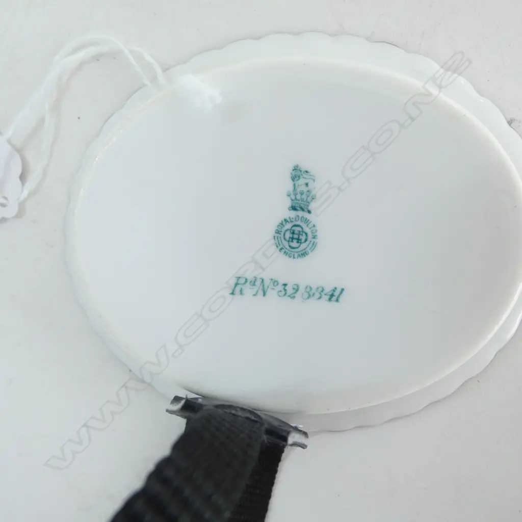 2 ROYAL DOULTON COACHING DAYS SML PORCELAIN DISHES w RARE SCENES, 100x120x20mm Image 1++