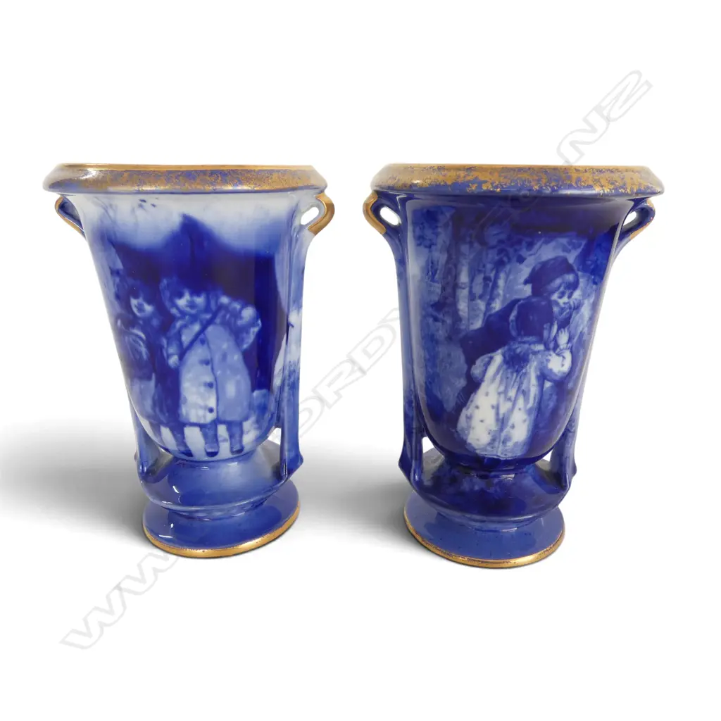 2 ROYAL DOULTON BLUE CHILDREN SML URN VASE, H.100mm Image 1++