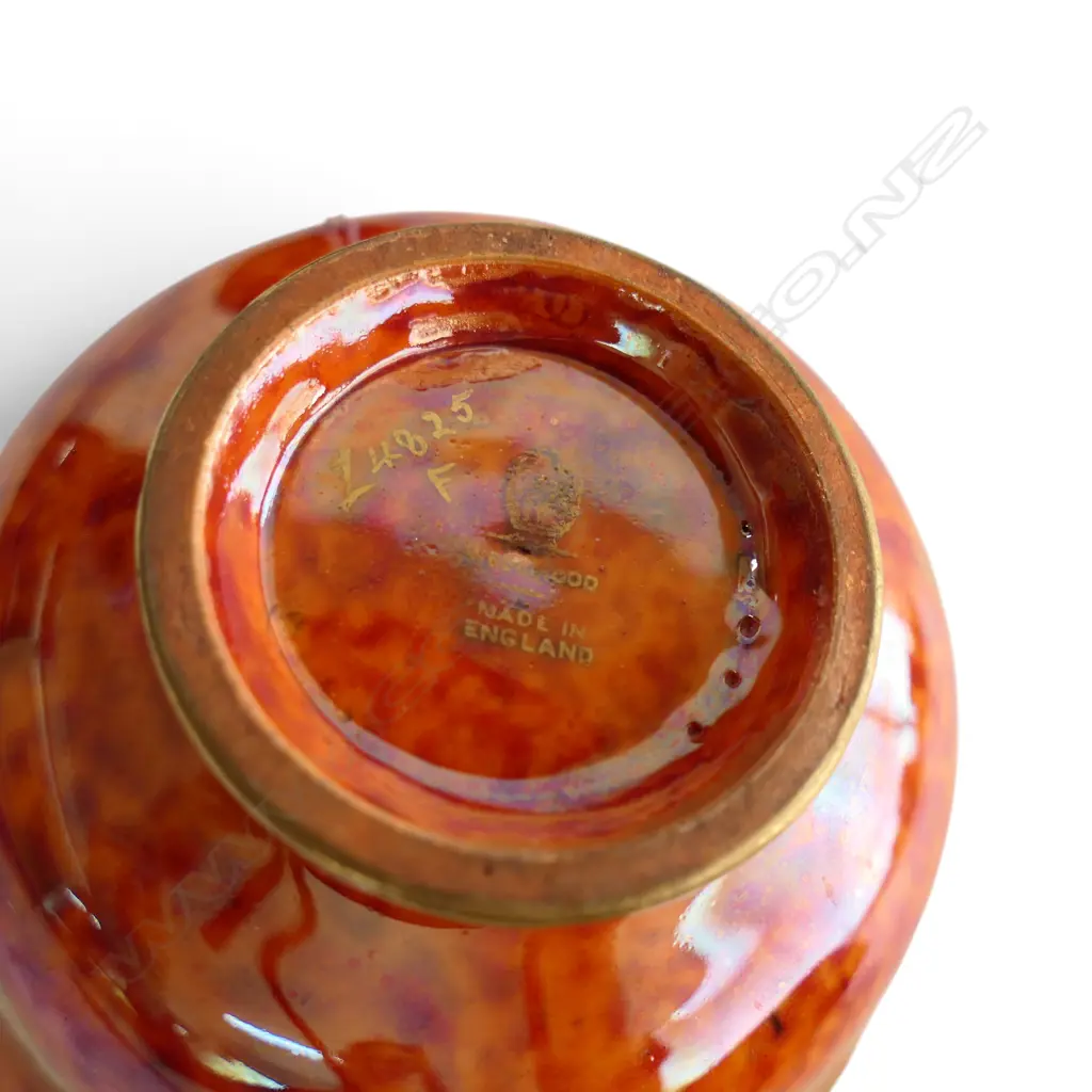 WEGWOOD BUTTERFLY FAIRYLAND LUSTRE BOWL & CARLTON WARE 'ROUGE ROYALE' VASE H.110mm Image 1++