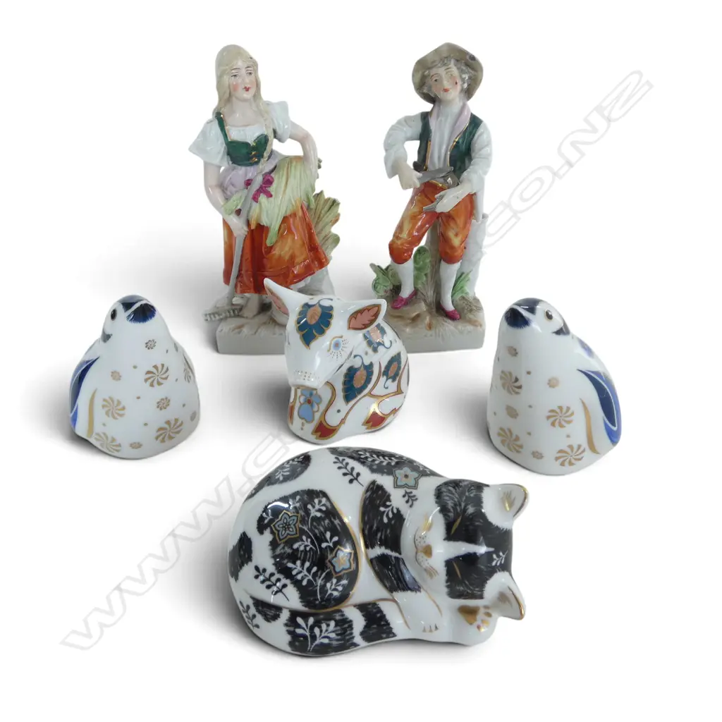 2 FIGURINES (CHIPS) H.135mm + 4 ROYAL CROWN DERBY PAPERWEIGHT ANIMALS Image 1++