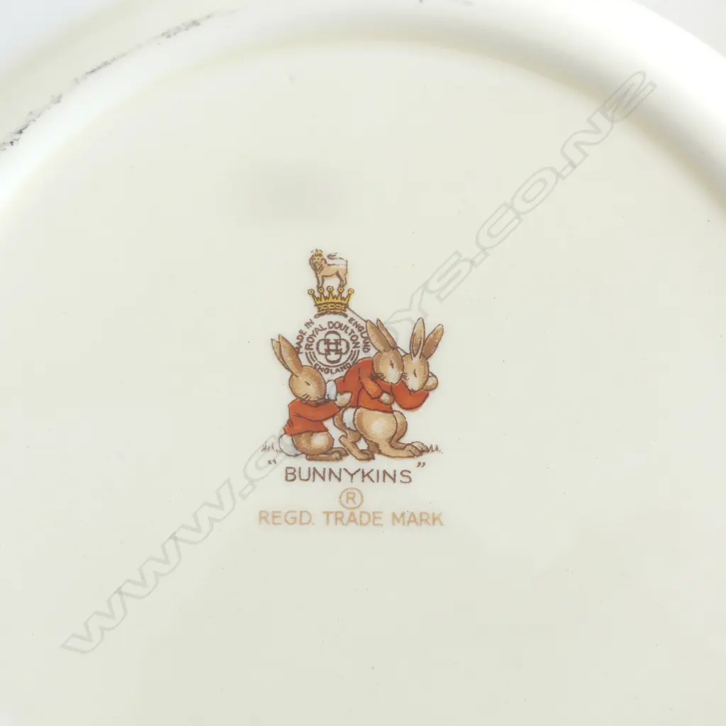 6 PCES CHILDRENS CHINA; 5 ROYAL DOULTON BUNNYKINS Image 1++