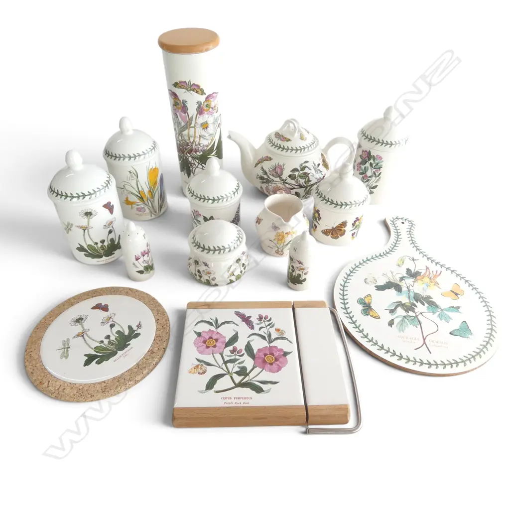 PORTMEIRION CHINA INCL. 7 LIDDED CONTAINERS, TEAPOT (LID CHIP) ETC Image 1++