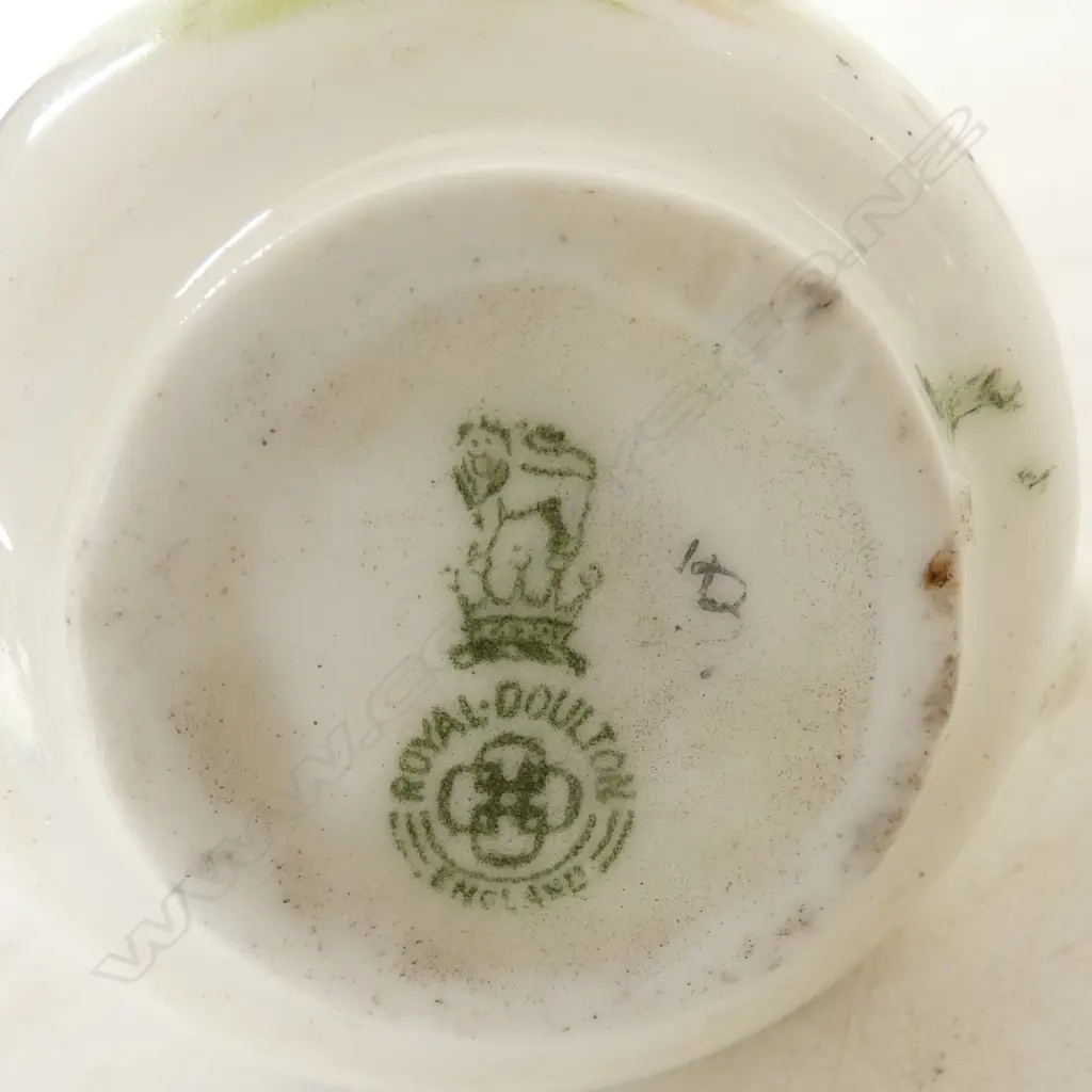3 ROYAL DOULTON CHRISTMAS THEMED MINIATURES, H.45,50,65mm Image 1++