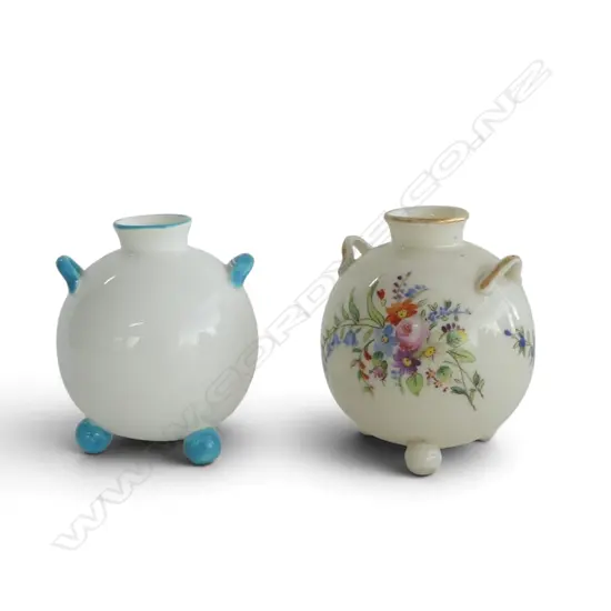 2 c.1873 WORCESTER FOOTED VASES H.95mm