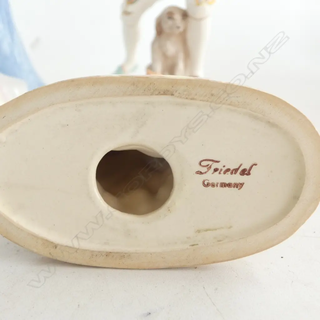 3 FIGURINES; ROYAL DOULTON 'VALERIE' H.200mm, WEDGWOOD SHEPHERD (HORN REPAIRED), FRIEDEL GERMANY FIGURE GROUP Image 1++