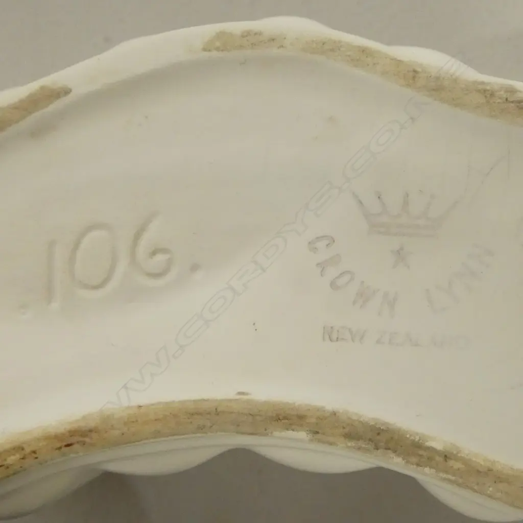 CROWN LYNN VASE W.275mm Image 1++