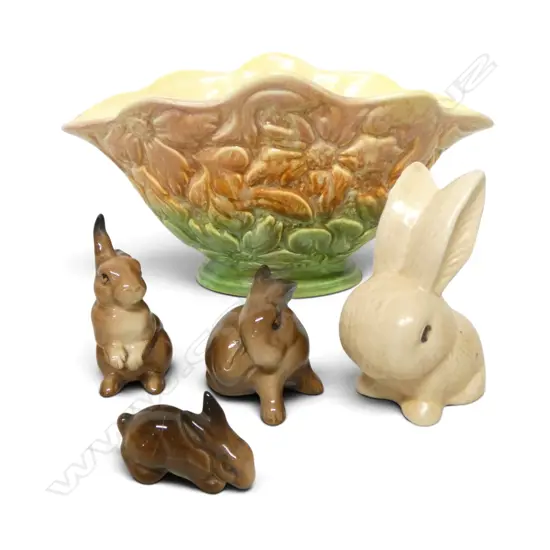 SYLVAC VASE & RABBIT ORNAMENT + 3 OTHER ENGLISH CHINA RABBITS H.140mm