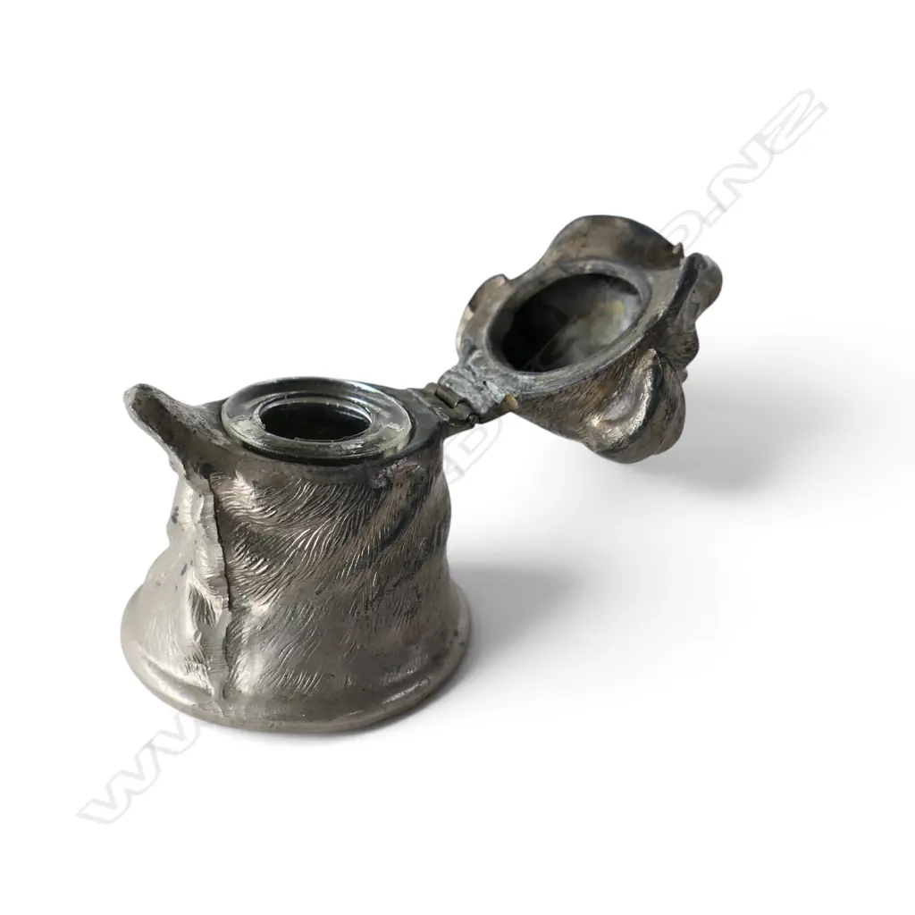 ANTIQUE FIGURAL BULLDOG INKWELL in silverplate with glass liner, W.65mm H.70mm Image 1++