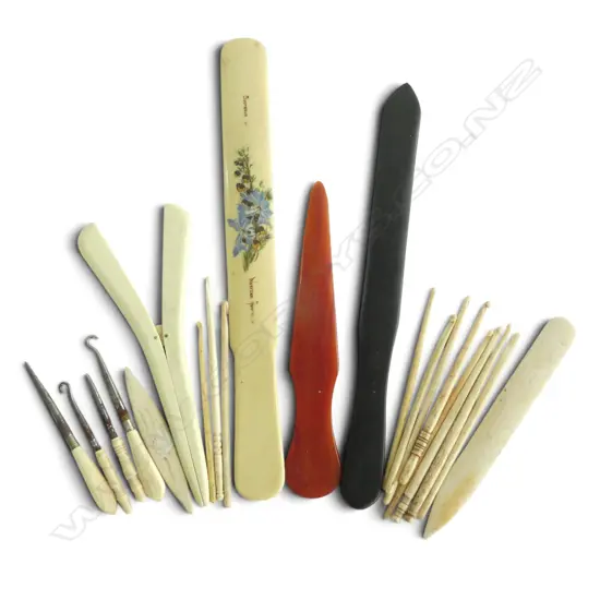 ASST. BONE & CASEIN SEWING INSTRUMENTS