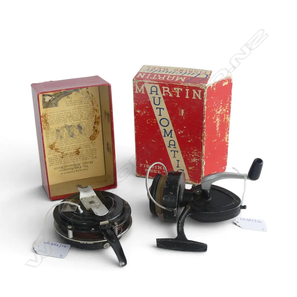 2 VINTAGE FISHING REELS BOXED MARTIN AUTOMATIC L140MM & KP MORRITTS INTREPID ENVOY  Image 1++