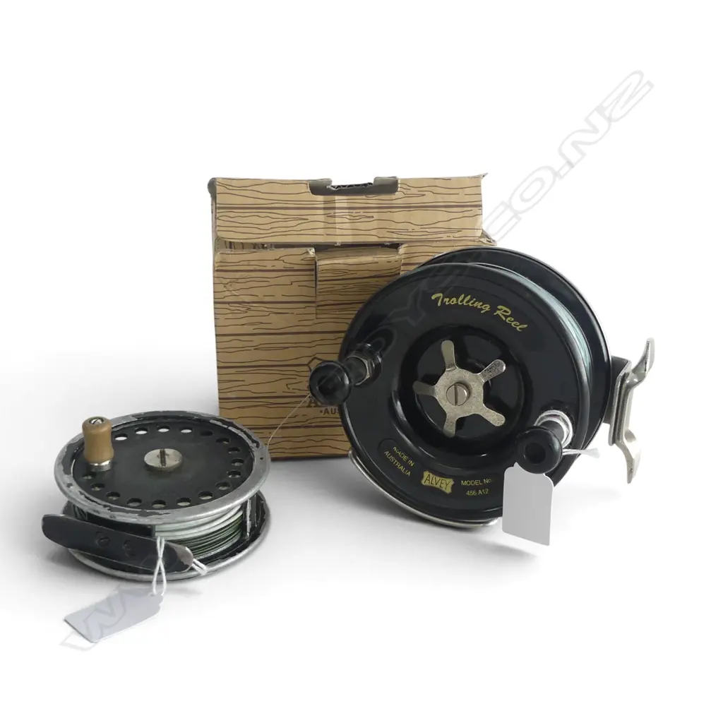 2 FRESH WATER FISHING REELS HARDY SINK TIP WF-9 &ALVEY TROLLING REEL DIA110MM Image 1++