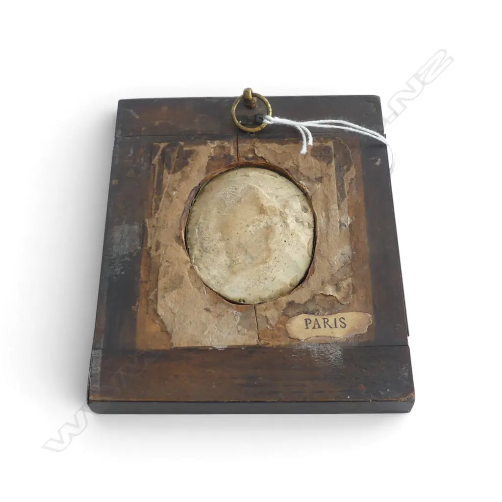 EARLY 20thC CAMEO OF MADONNA & CHILD in wooden frame 125x105mm Image 1++