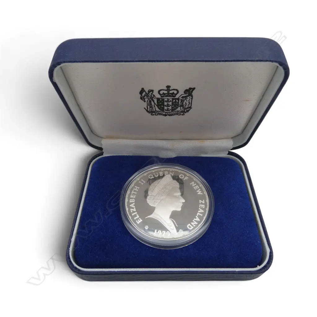 1979 N.Z. QEII Berry Portrait; Shield of Arms .925 SILVER PROOF $1 COIN 28gms Image 1++