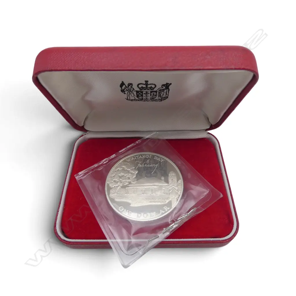 1977 N.Z. WAITANGI DAY SILVER JUBILEE .925 SILVER PROOF $1 COIN 27gms Image 1++