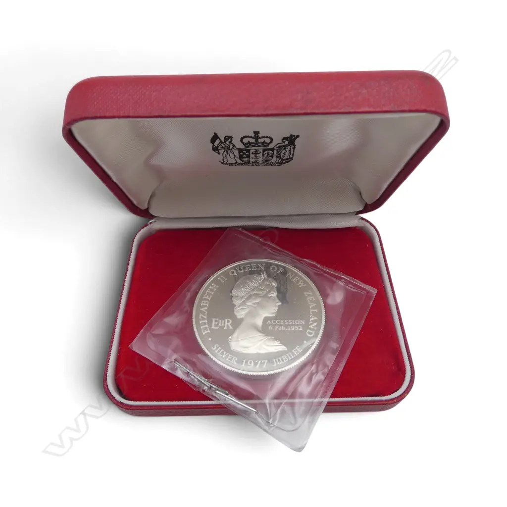 1977 N.Z. WAITANGI DAY SILVER JUBILEE .925 SILVER PROOF $1 COIN 27gms Image 1++